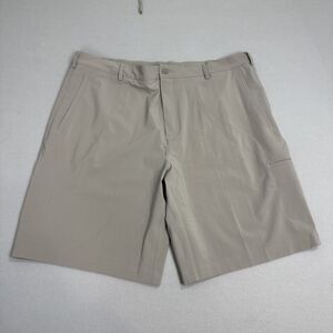 Nike Golf Coach Chino Shorts Men's Sz 40 Beige Performance Stretch Pockets